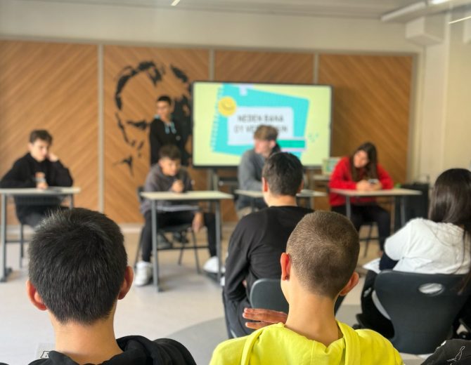 Yetkin ingilizce eğitimi BAYETAV Lisesi öğrencisi küresel bir online projede yer alıyor